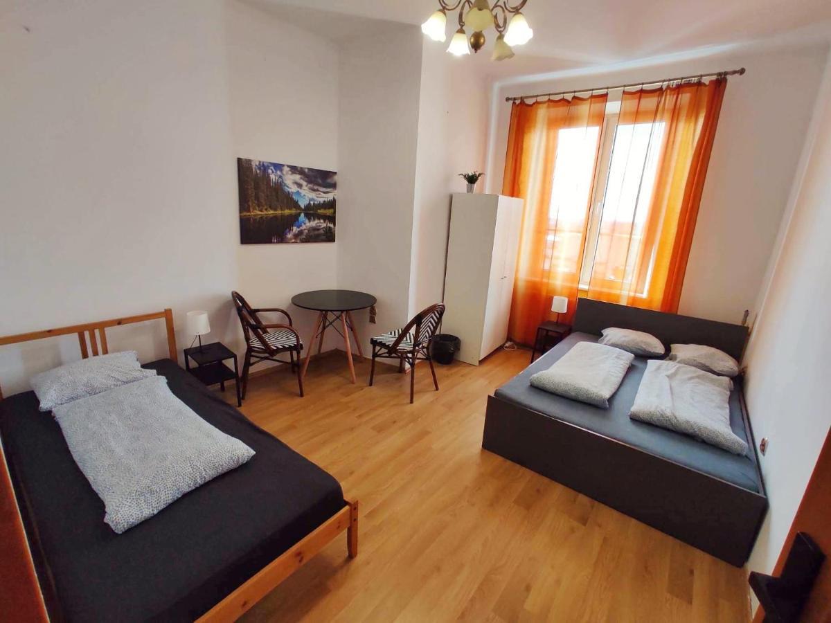 Room In Old Town Krakow Bagian luar foto
