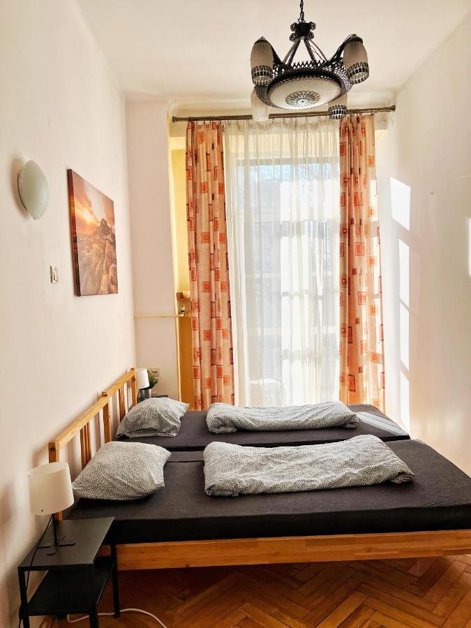 Room In Old Town Krakow Bagian luar foto